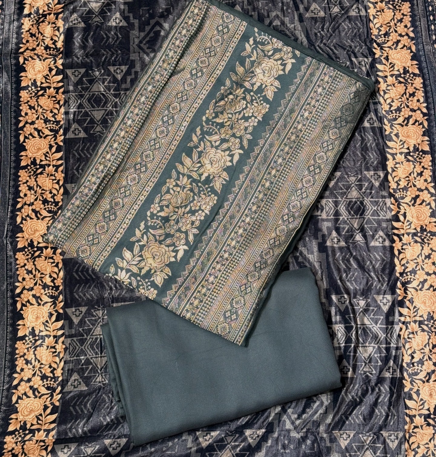 Turquoise Green Pashmina Suit W030