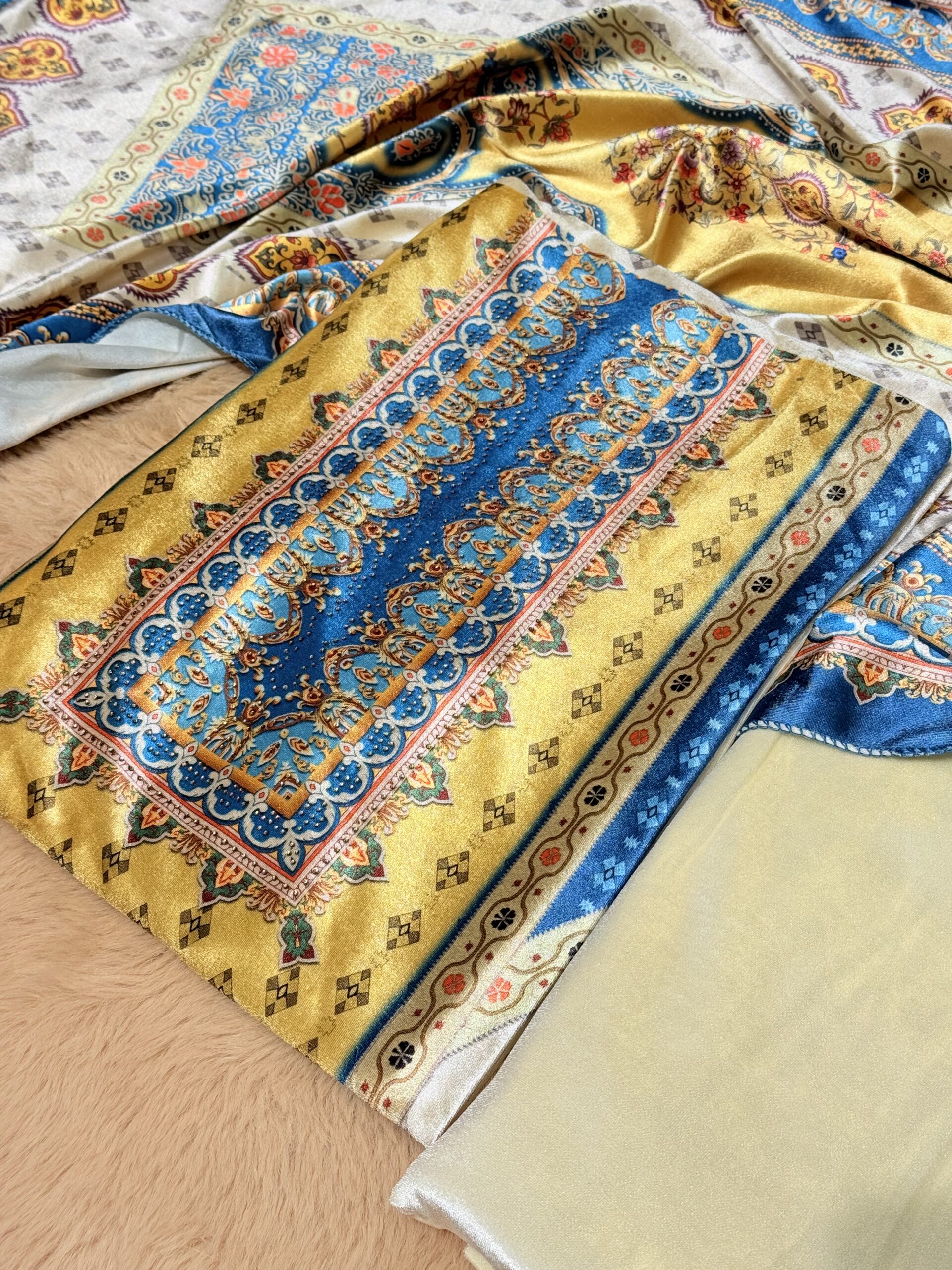 Velvet Digital Print Suit W033 2 - Image 3