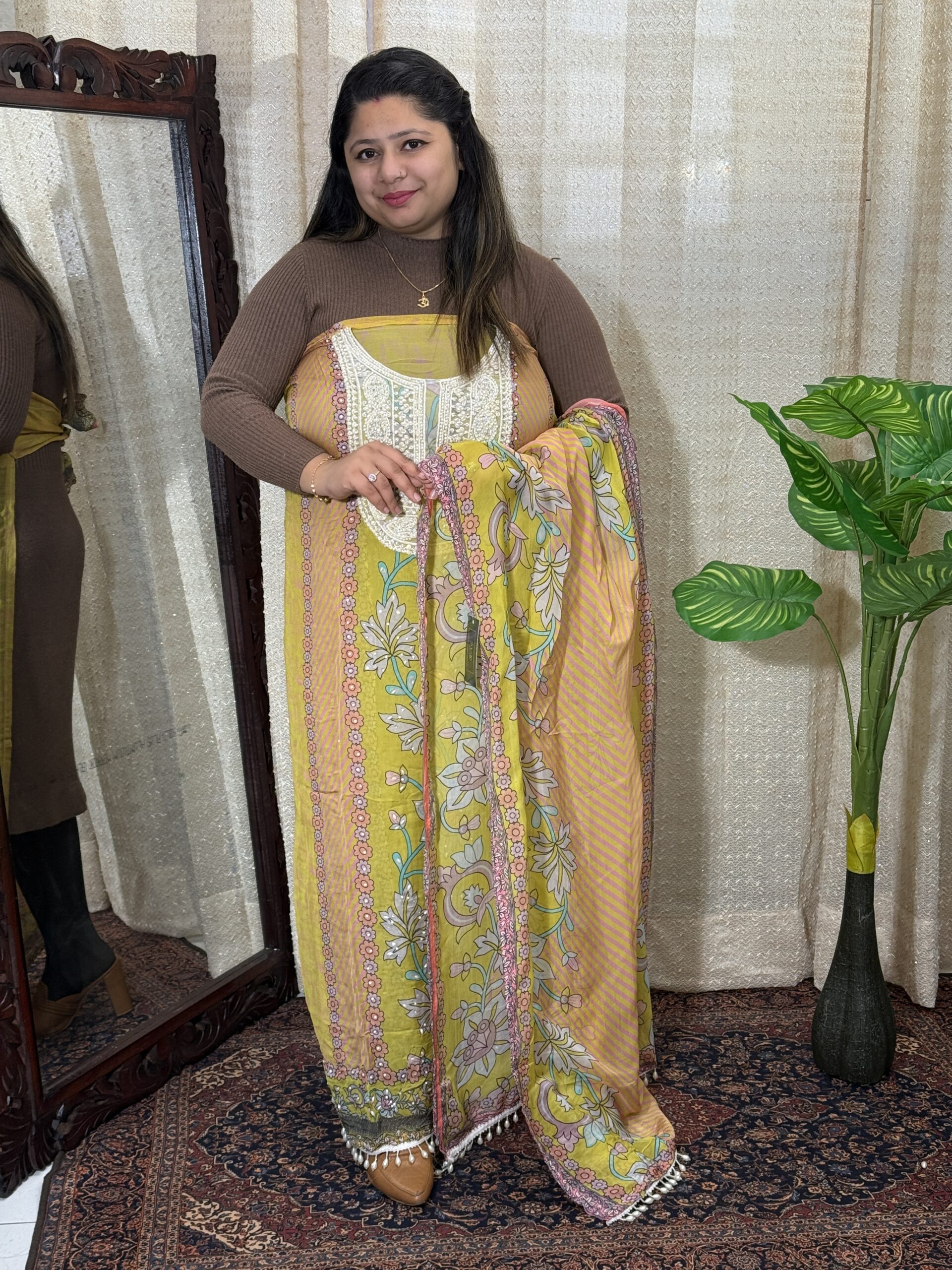 Pure Organza Floral Beauty - Image 6