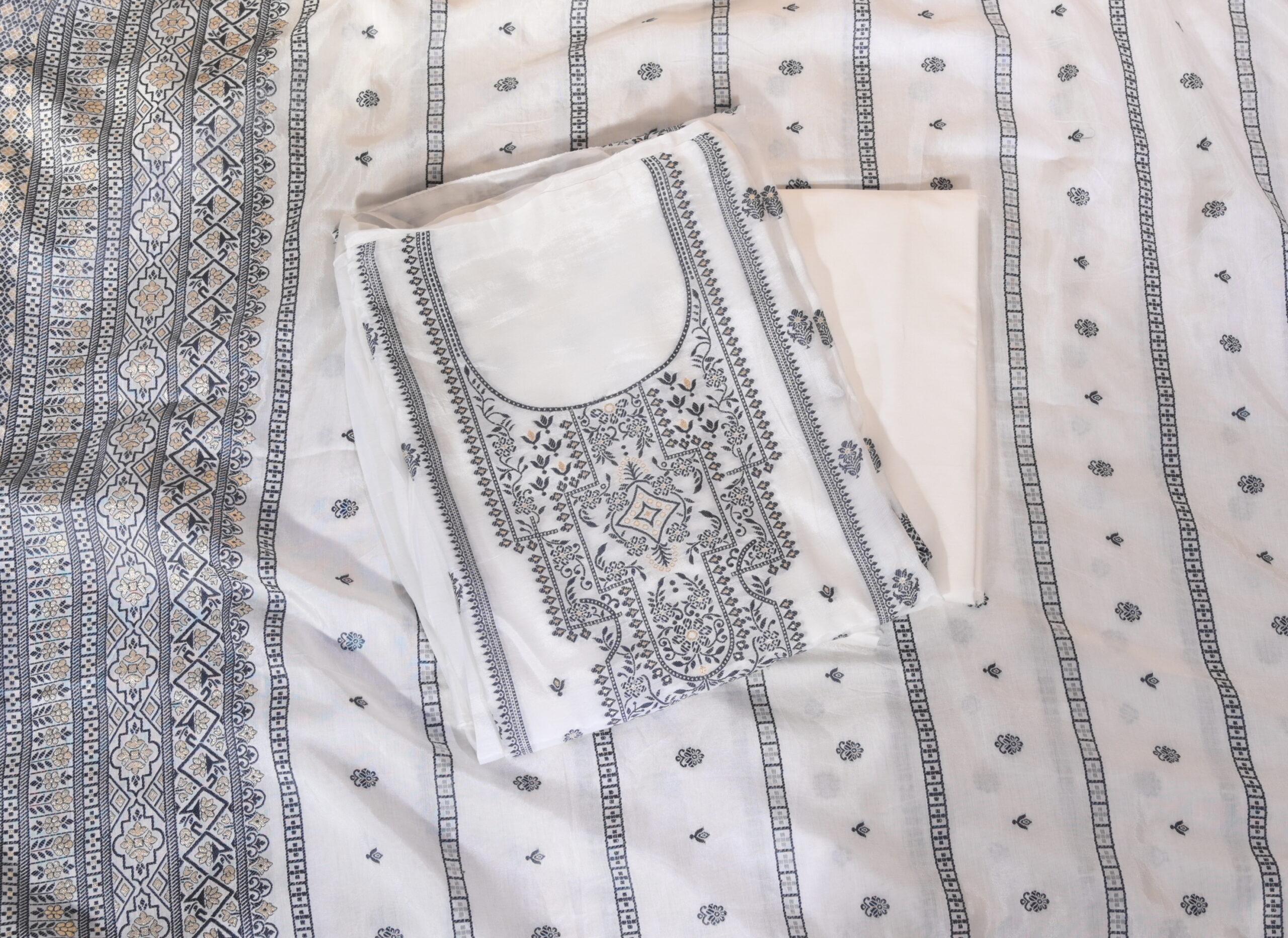 Pure Crêpe Grey Beauty W053 - Image 2