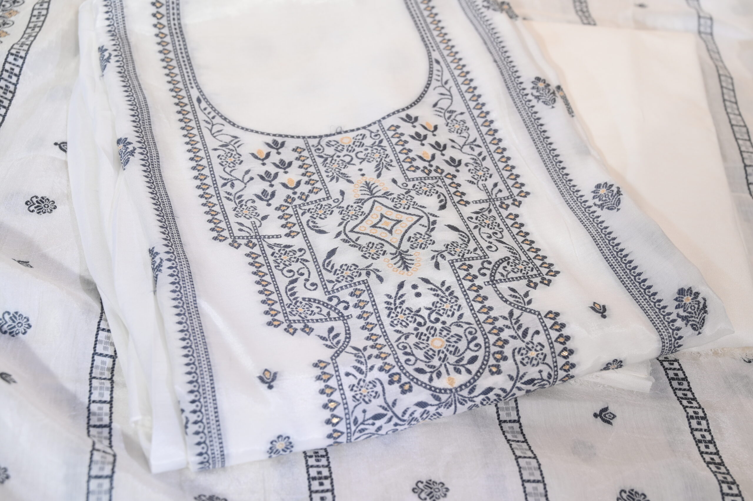 Pure Crêpe Grey Beauty W053 - Image 5